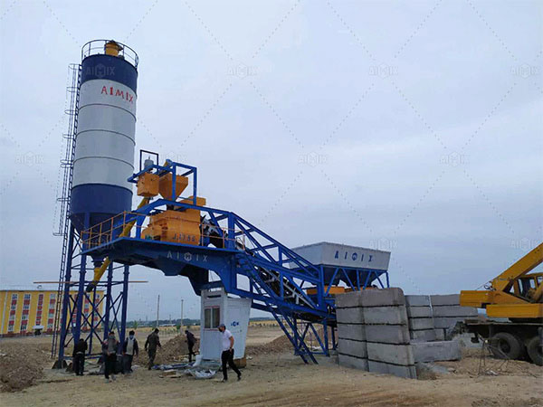 Mobile type batching plant